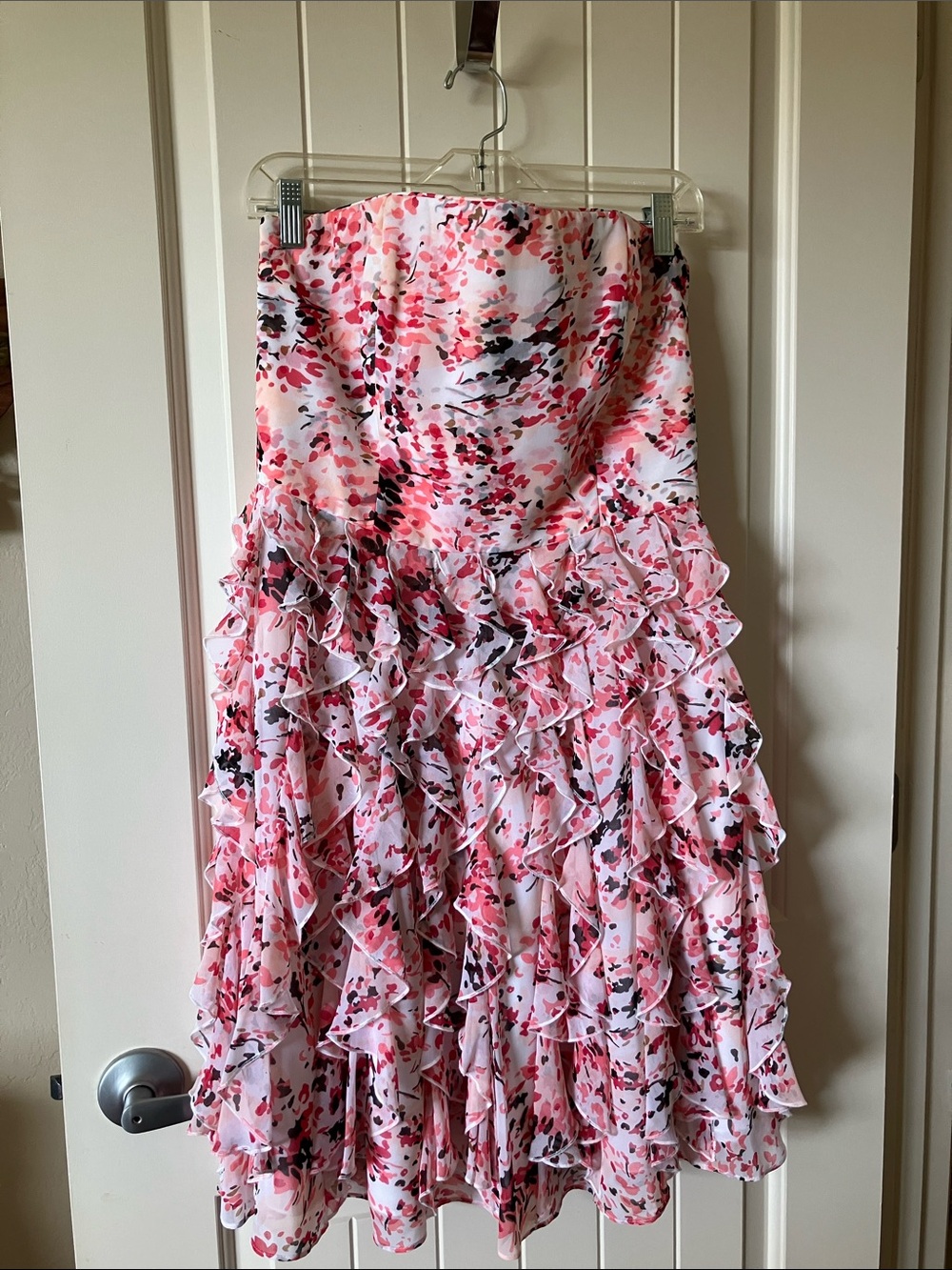 White House Black Market pink floral strapless mini dress size 8